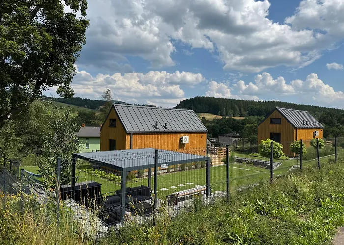 Sovanova W Gorach Sowich Z Tarasem I Widokiem Kolce