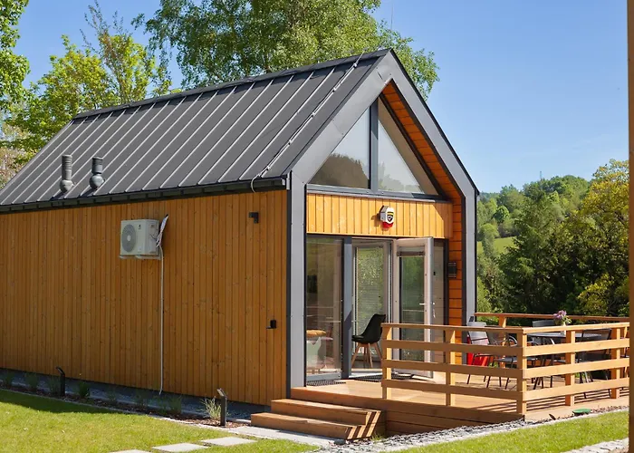 Sovanova W Gorach Sowich Z Tarasem I Widokiem Kolce