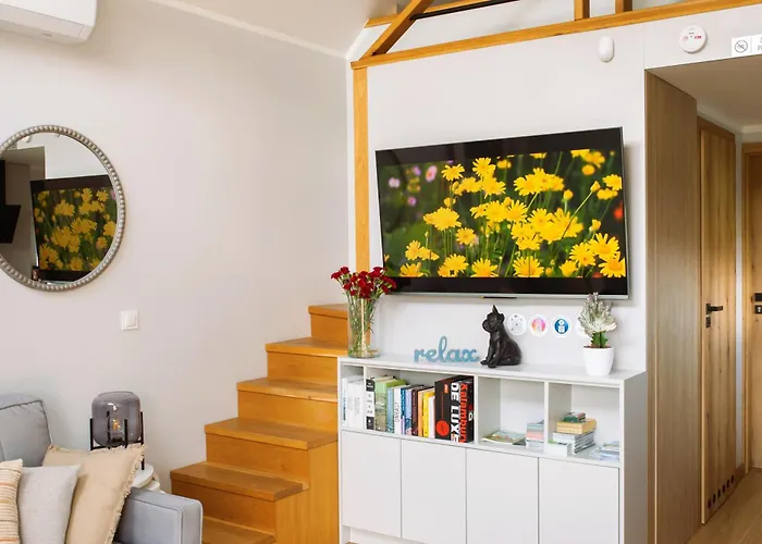 Sovanova W Gorach Sowich Z Tarasem I Widokiem * Kolce