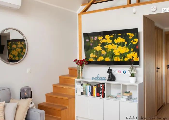 Sovanova W Gorach Sowich Z Tarasem I Widokiem